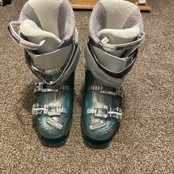 Tecnica Phoenix Max Air Women’s Ski Boots