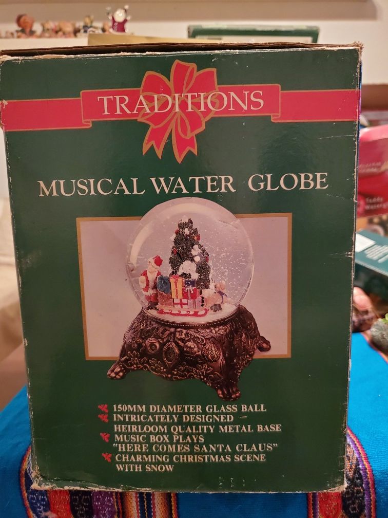 Christmas water globe