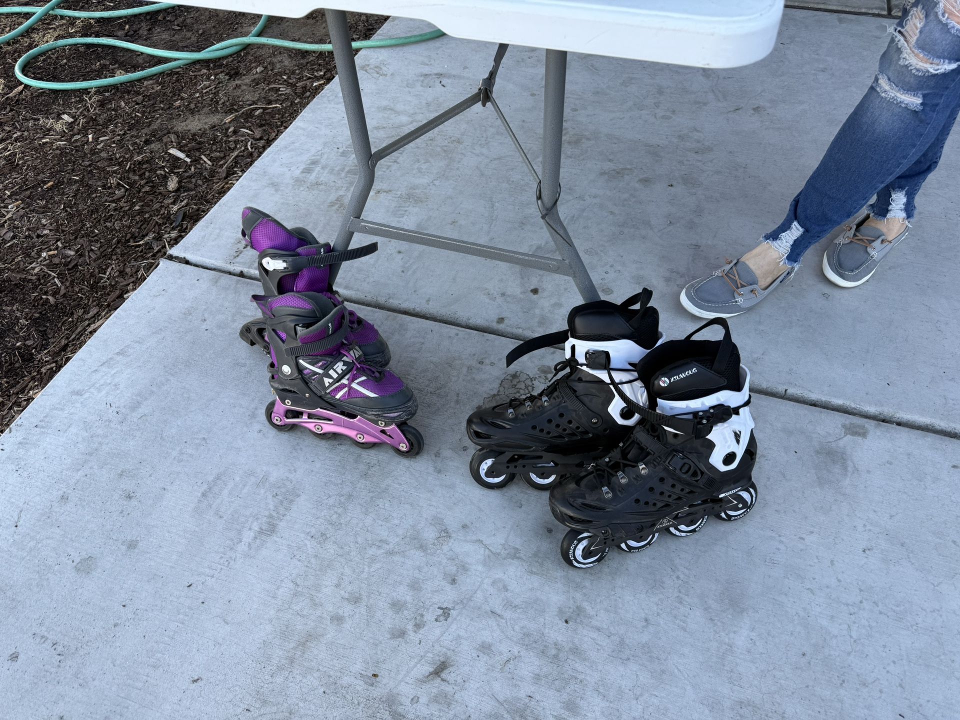 Roller blades
