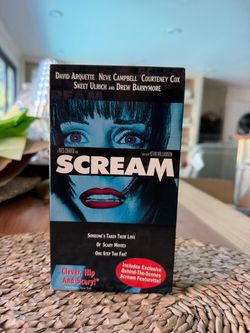 Scream VHS Exclusive Neve Campbell Blue Cover Variant
