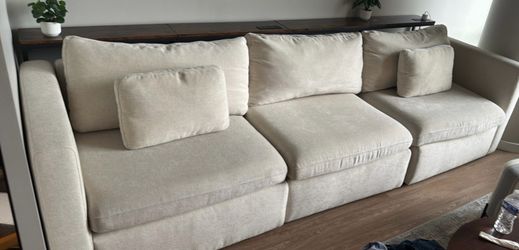Cream Modular Sectional Sofa – 3 Seat | With Ottamans