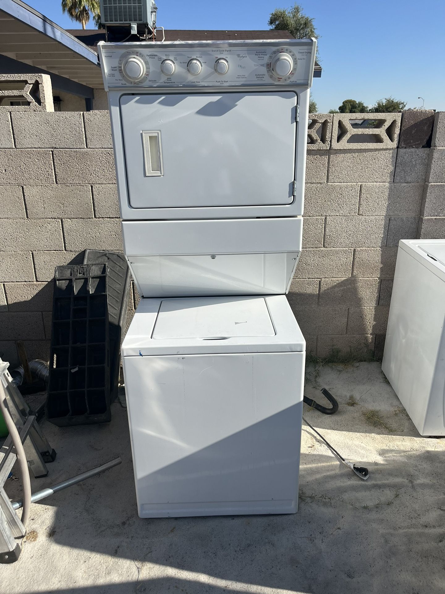 Whirlpool Stackable Washer Dryer Gas for Sale in Las Vegas, NV OfferUp
