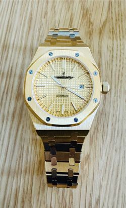 Luxurious watch - Unwanted gift 🎁
