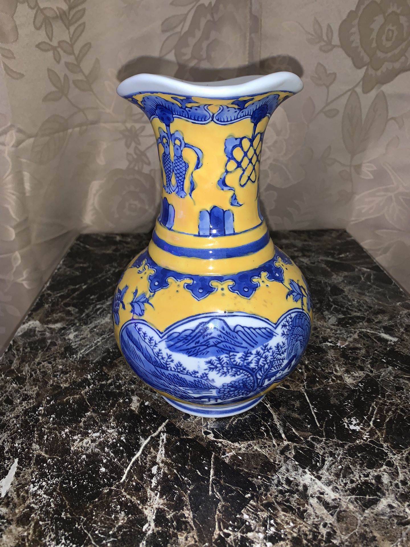 VINTAGE CHINOISERIE Asian  Blue and Yellow Motif PAGODA VASE Porcelain