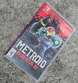 Metroid dread. Complete in box. Excellent condition.