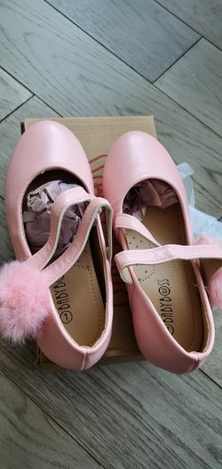Brand New Pink Girl Shoes With Pom Poms Sz 1/$15