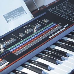 Roland JX-3P Synthesizer With Original Amplifier