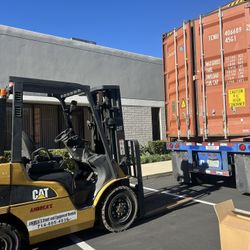 Forklift R,e,n,t