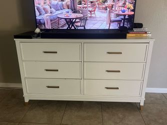 Dresser & Nightstand