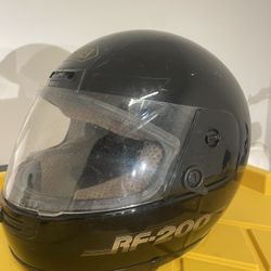 Shoei RF 200 Helmet (Medium)