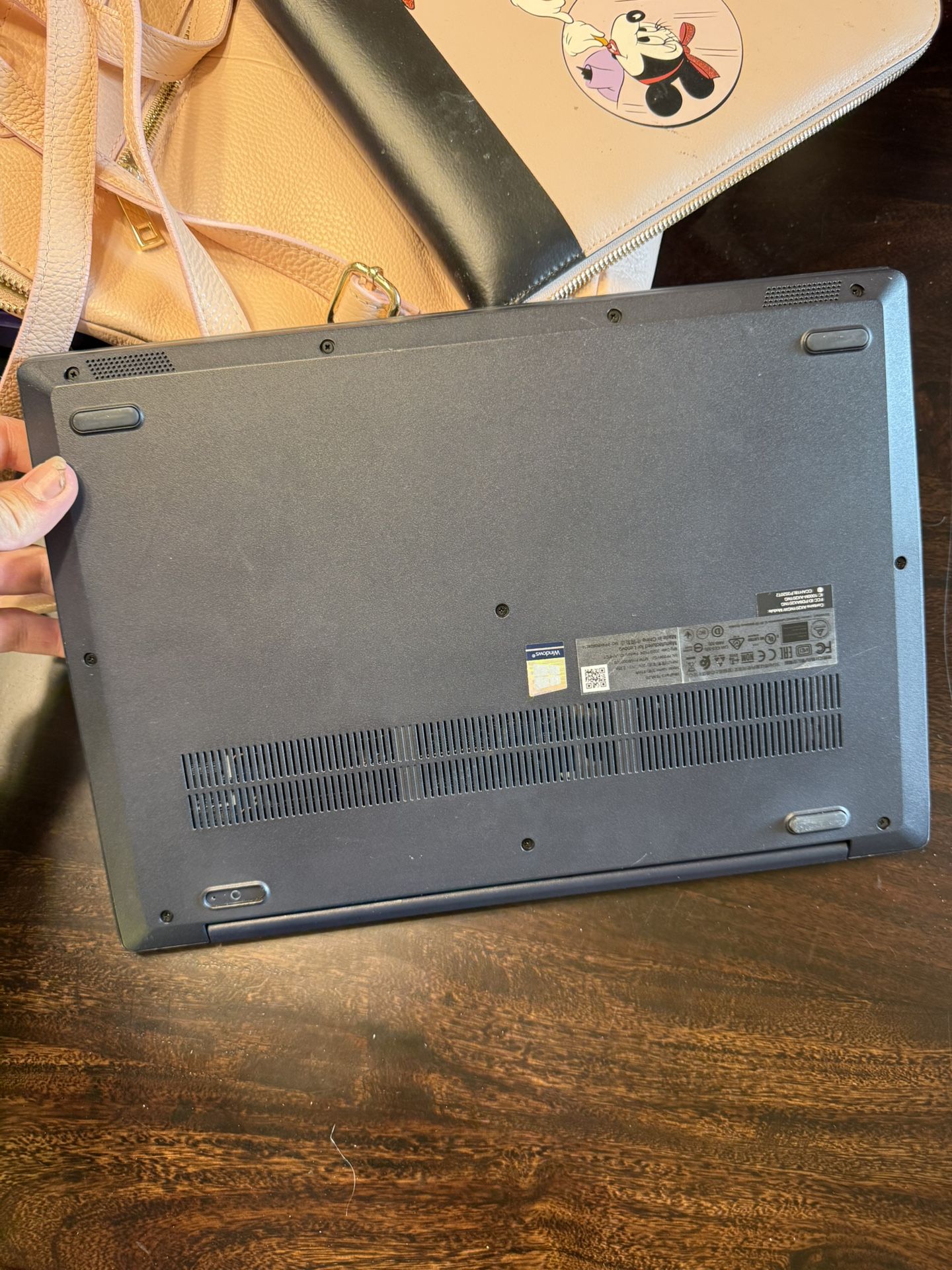 Lenovo Ideapad3