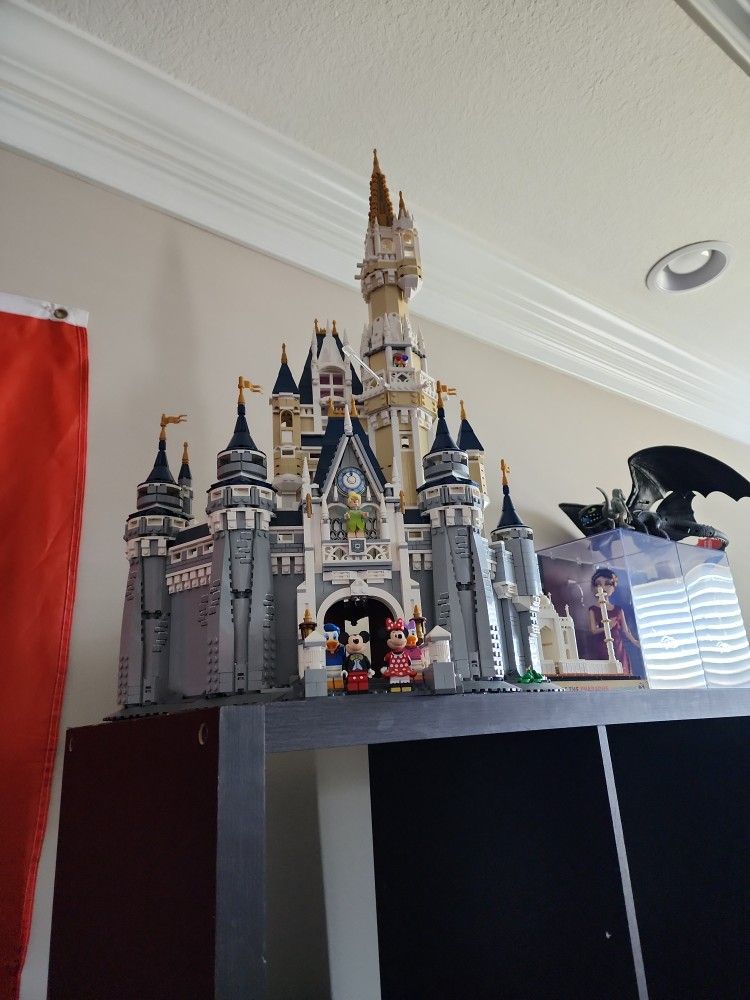 Disney Castle LEGO 71040