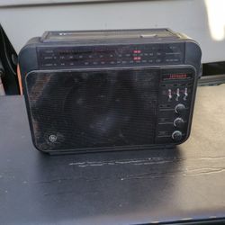Vintage GE Super Radio AM FM Performance Radio With Wideband
