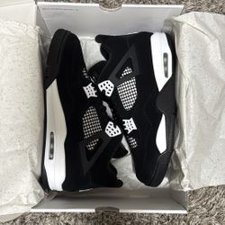 DS Jordan 4 White Thunder Size 12