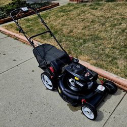 Honda Powered Craftsman Self-Propelled Lawnmower 