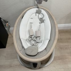 Baby Swing - Maxi-Cosi Baby Cassia Swing