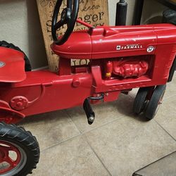 Pedal Tractor