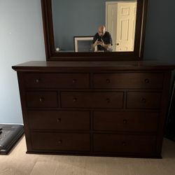 Bedroom Set Dark Brown Wood 