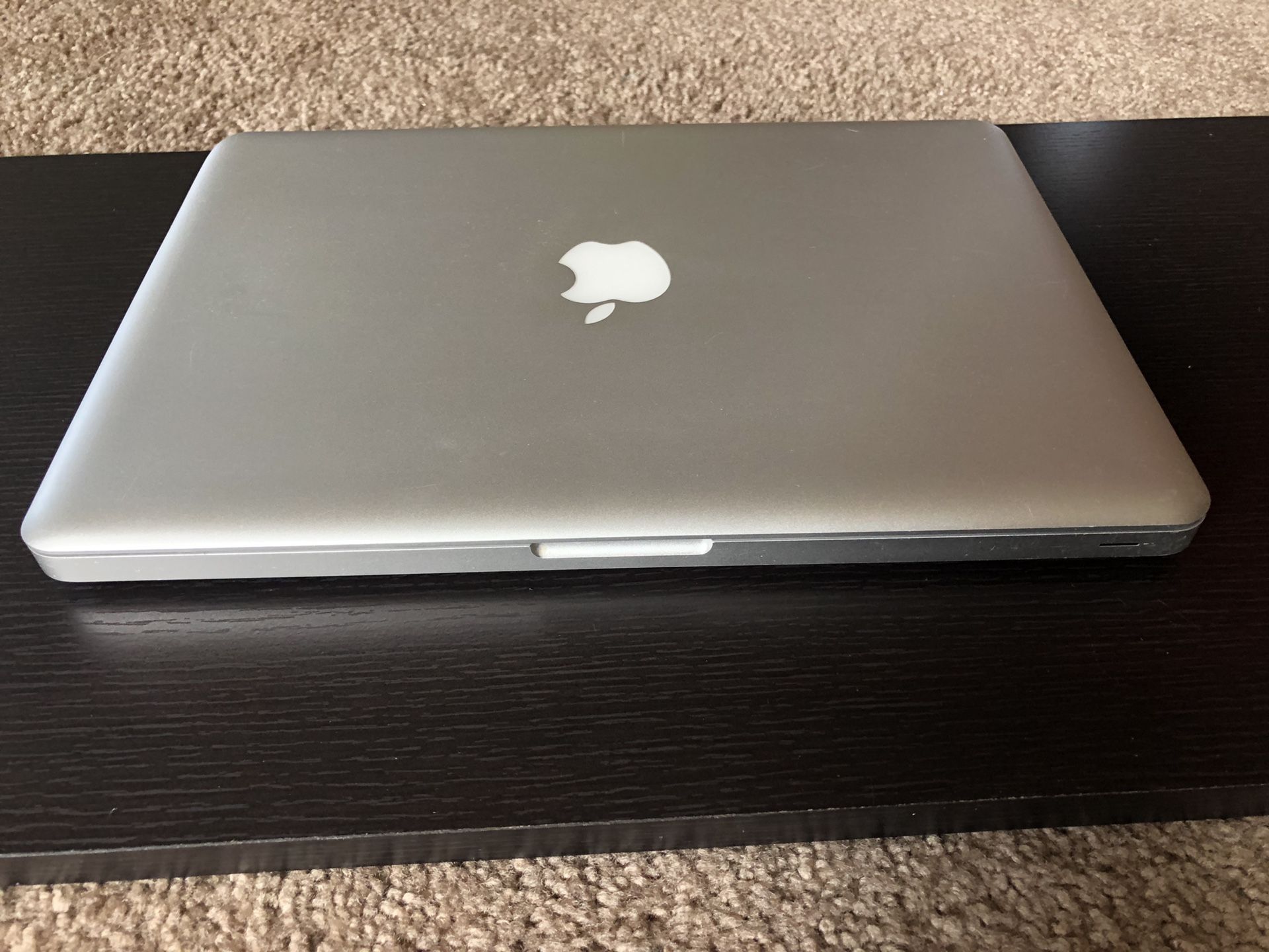 2012 MacBook Pro 13 inch with internal Disc drive