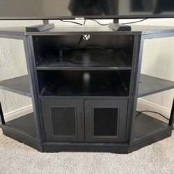 Corner TV Stand