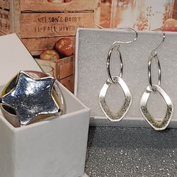 #1669, BEAUTIFUL vintage SET, SILVER TONE, STAR RING Sz6 and earrings
