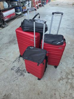 New Red Miusse Hard shell case
28" $40
24" $30
20" $20
Or all 6 pieces $80