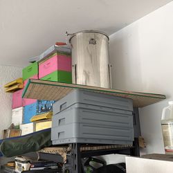 Beekeeper kit 9 bee Boxes 2 smokers 1 honey spinner screened bottom boards