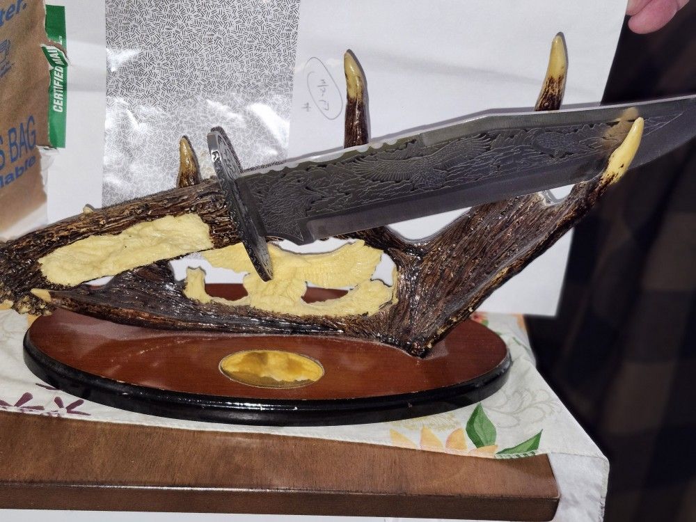 Knife End Holder. $40 Firm On Price!