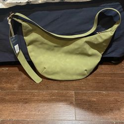Universal Thread Purse