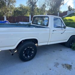 1982 Ford F-100