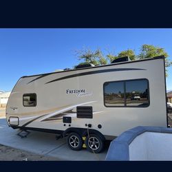 2018 Freedom Express 24ft