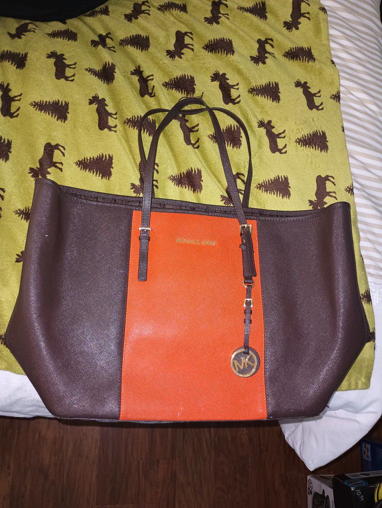Authentic Micheal Kors Large Tote/Purse