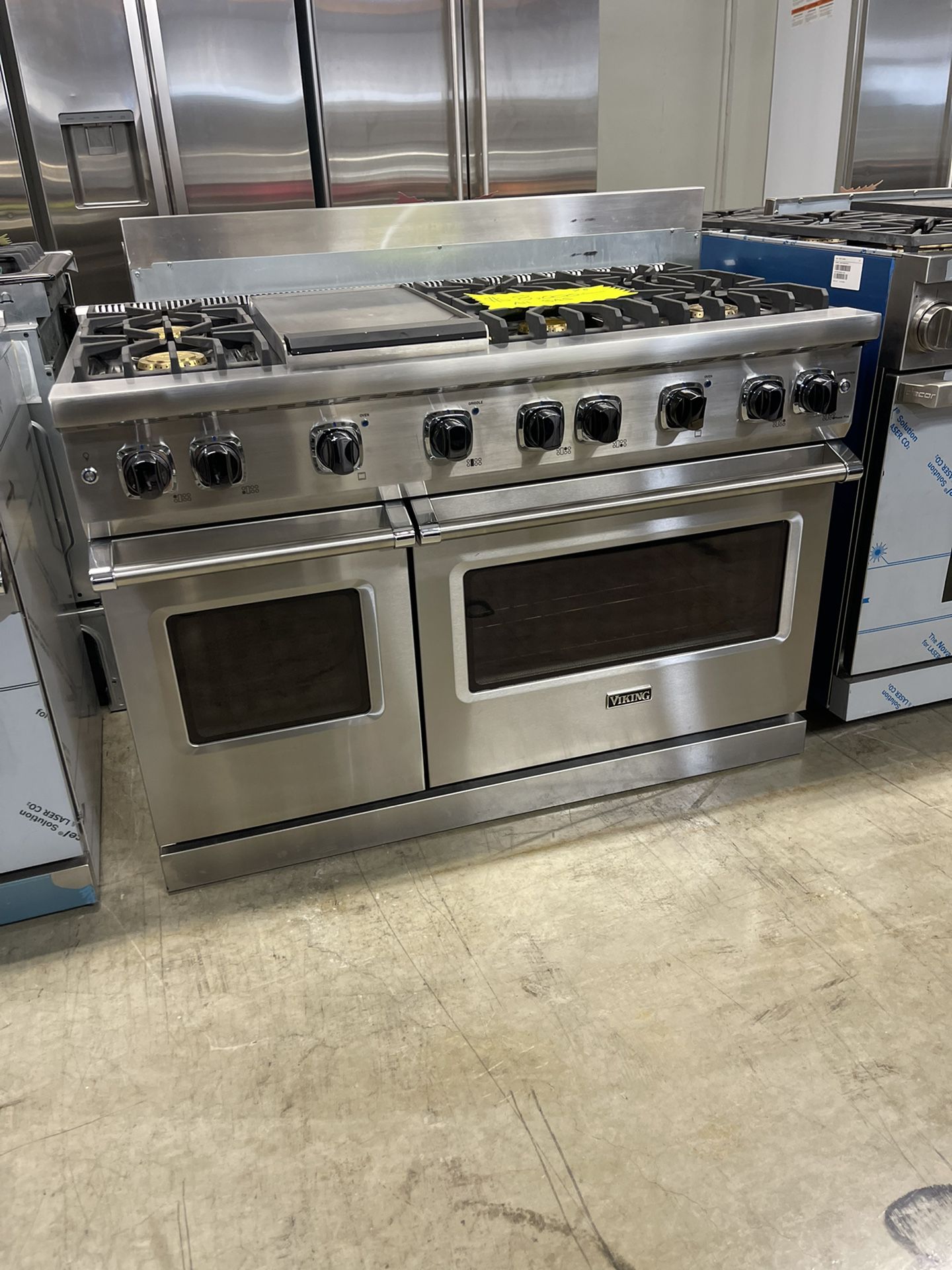 Viking 48’  Gas Stove With Griddle New Open Box 