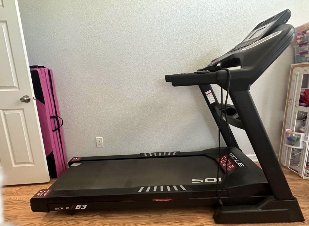 Sole F63 Treadmill Like New Foldable Heavy Duty