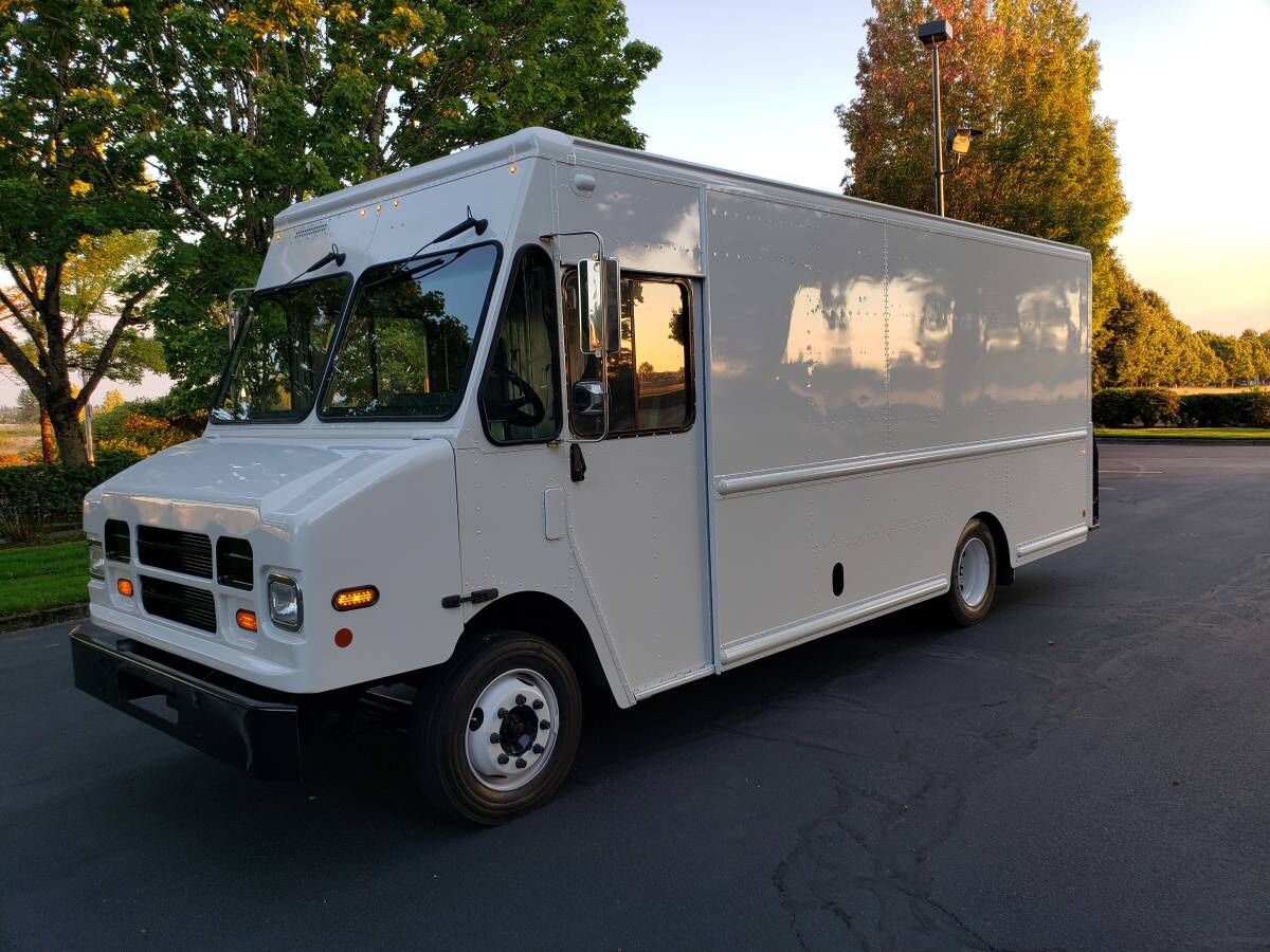 2014 Freightliner MT45 Step Van Fedex for Sale in Portland, OR - OfferUp