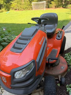 Ride on lawnmower