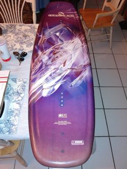 Hyperlite Universal Series Fluid 137 Wakeboard