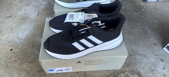 Adidas men’s shoes size 13