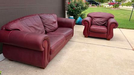Beautiful American Leather Couch And Chair