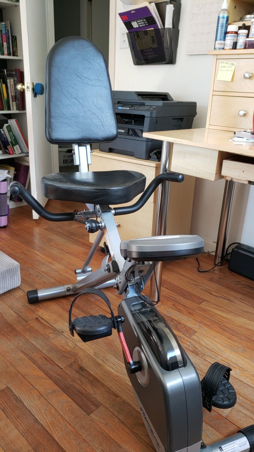 Exerpeutic 400xl folding recumbent bike with equipment mat hot sale