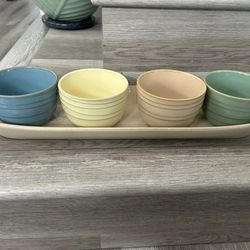 Serving set with 4 bowls and tray ceramic