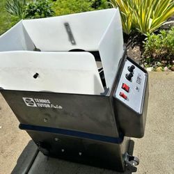 Tennis-Tutor-Ball-Machine 