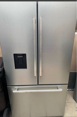 Free fridge for parts or repairs French door Cosmo fridge freezer for parts or repairs doesn’t cool otherwise good condition newer model