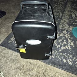 Mini FRIGE, HOT OR COLD