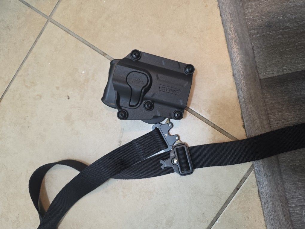 Level Two Cytec Holster And Belt Great Quality Never Used Holds Most Handguns