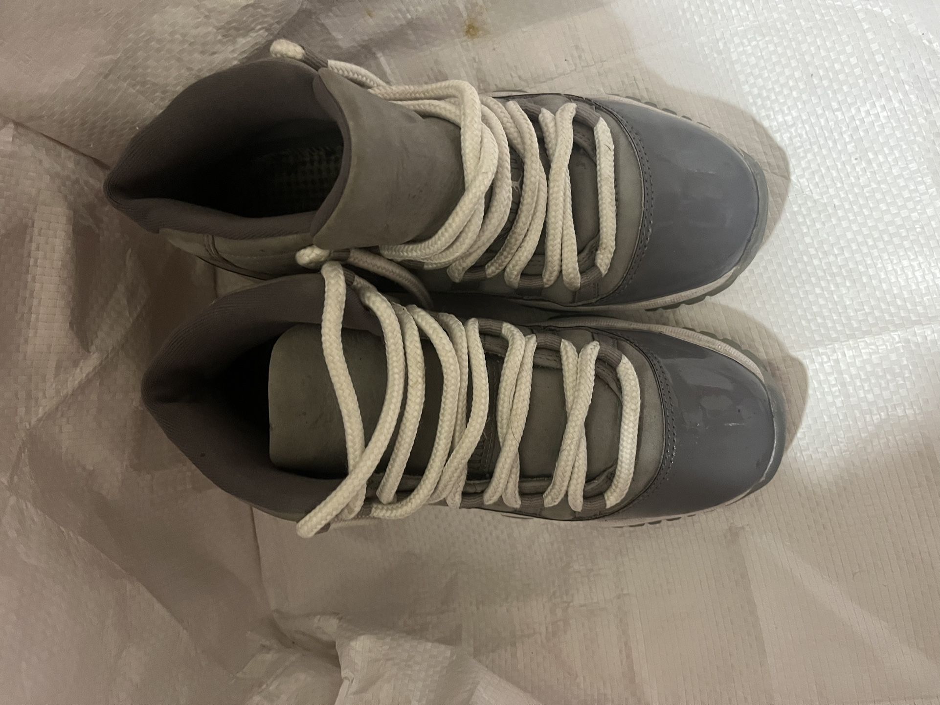 COOL GREY JORDAN 11s