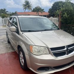 Dodge Grand Caravans Car Wash 2014