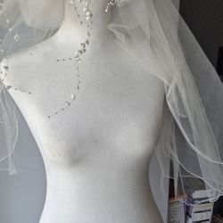 Veil / Womans Wedding / Communion / Beaded 