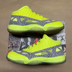 Nike Air Jordan 11 XI Retro Low IE Volt Mens size 14 Basketball Shoes Rare!