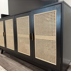 Black & Rattan Tv Stand 